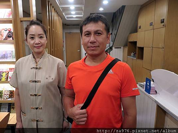 網友【小熊趴趴走玩樂去】放鬆雙腳最好的選擇就是來6星集按摩會館(八德會館) 腳底按摩